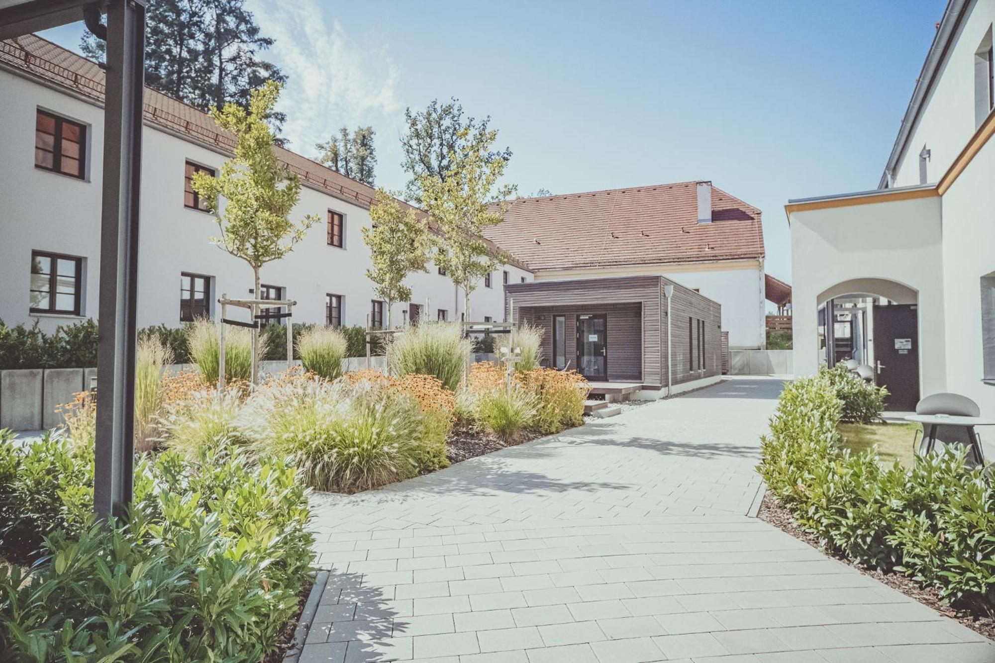 Mariandl Im Oberwirt Aparthotel Eggenfelden Exterior photo